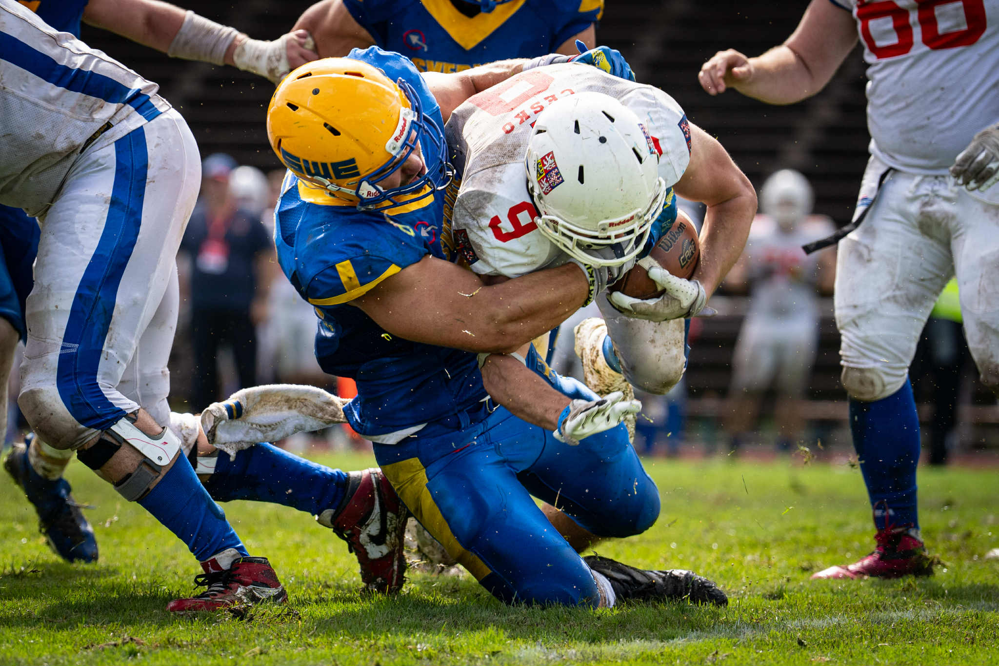 Oflyt och misstag sänkte Sverige - får spela om 7:e plats i Ungern